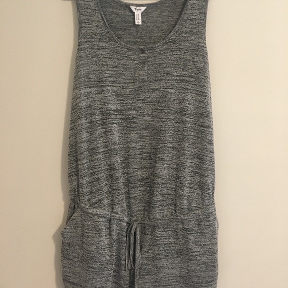 medium maternity lot! - Picture 10 of 15